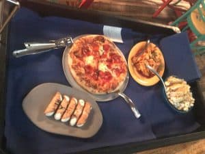 Pizzafari Pizza and Cannolis